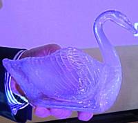 Burtles Tate swan - Manchester Glass